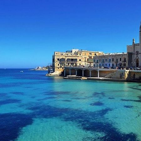 Idyllic Apartment Steps From The Promenade Sliema Esterno foto